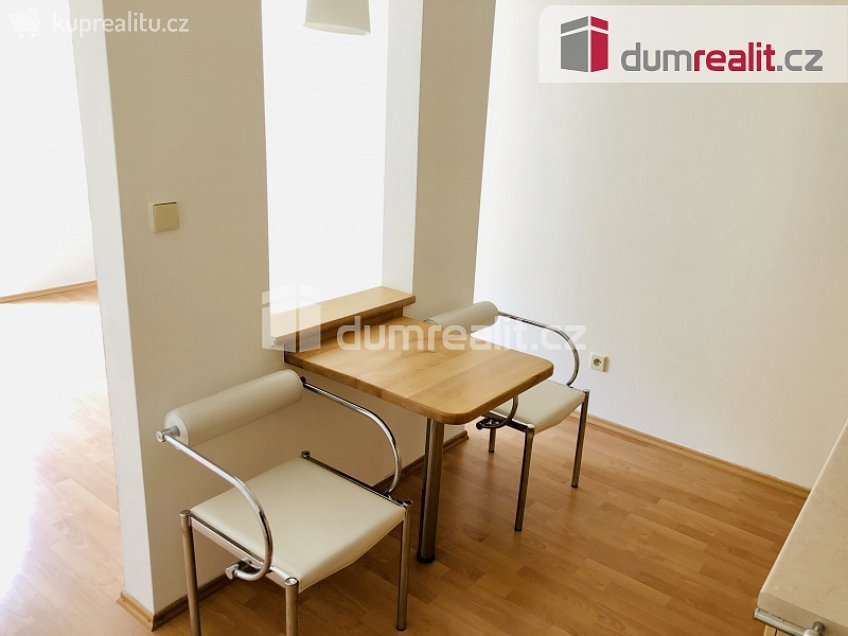 Pronájem bytu 1+kk 23 m^2 Masarykova, Mariánské Lázně 