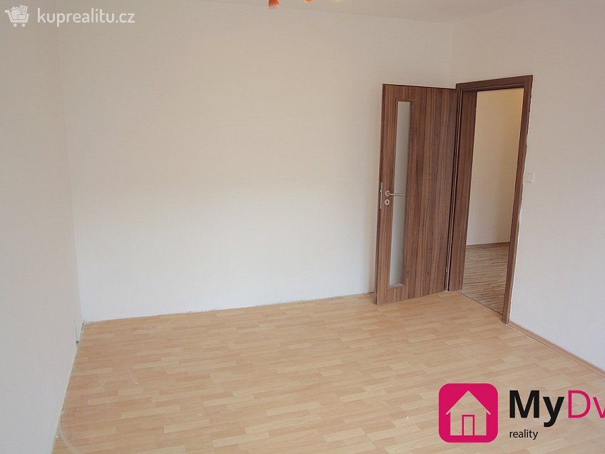 Pronájem bytu 3+1 75 m^2 Gagarinova, Znojmo 