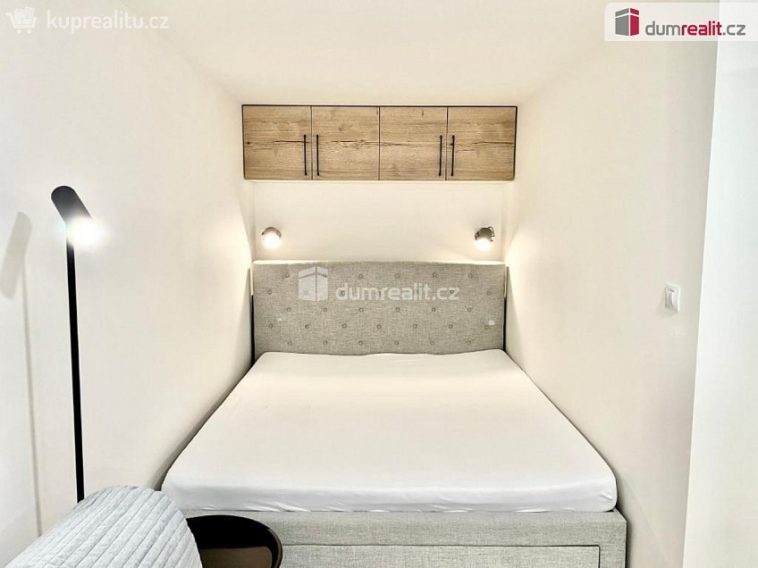 Prodej bytu 1+kk 32 m^2 K Lanovce, Jáchymov 