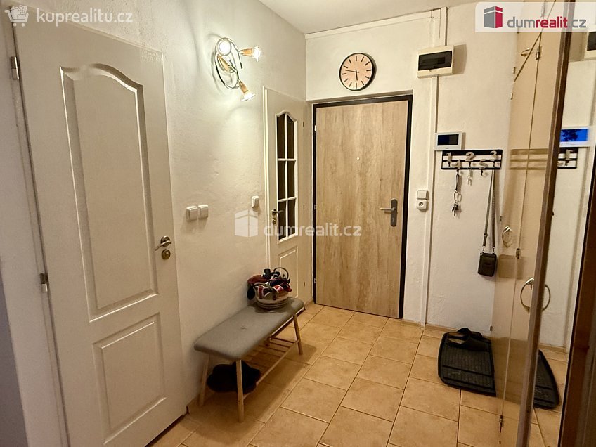 Prodej bytu 4+1 60 m^2 1. máje, Karlovy Vary 