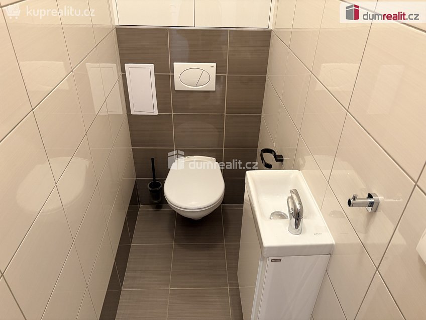 Pronájem bytu 2+kk 50 m^2 Lidická, Břeclav 