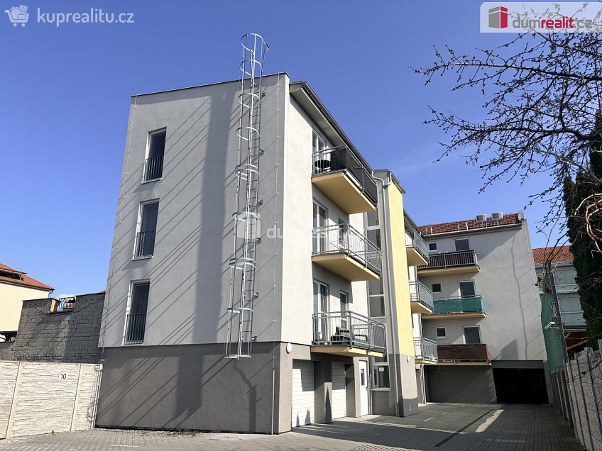 Pronájem bytu 2+kk 50 m^2 Lidická, Břeclav 