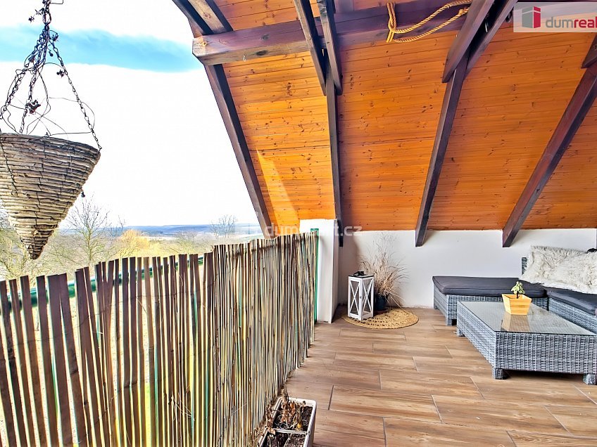 Prodej  rodinného domu 210 m^2 Hostín, Hostín 