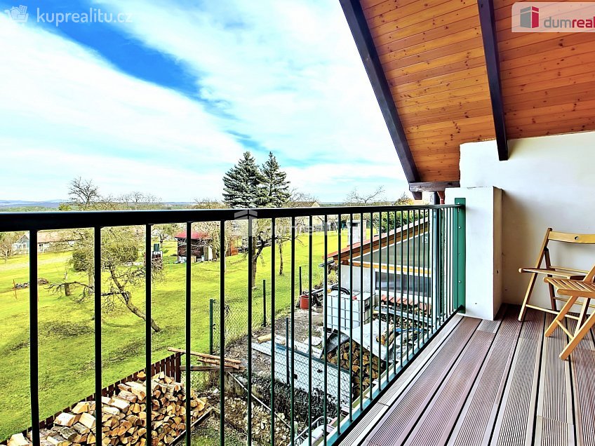 Prodej  rodinného domu 210 m^2 Hostín, Hostín 