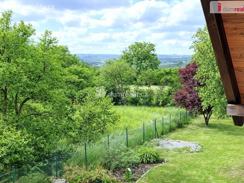 Prodej  rodinného domu 210 m^2 Hostín, Hostín 