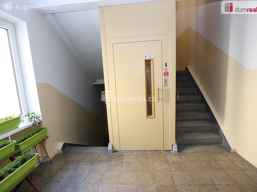 Prodej bytu 2+1 63 m^2 nábřeží Jana Palacha, Karlovy Vary 