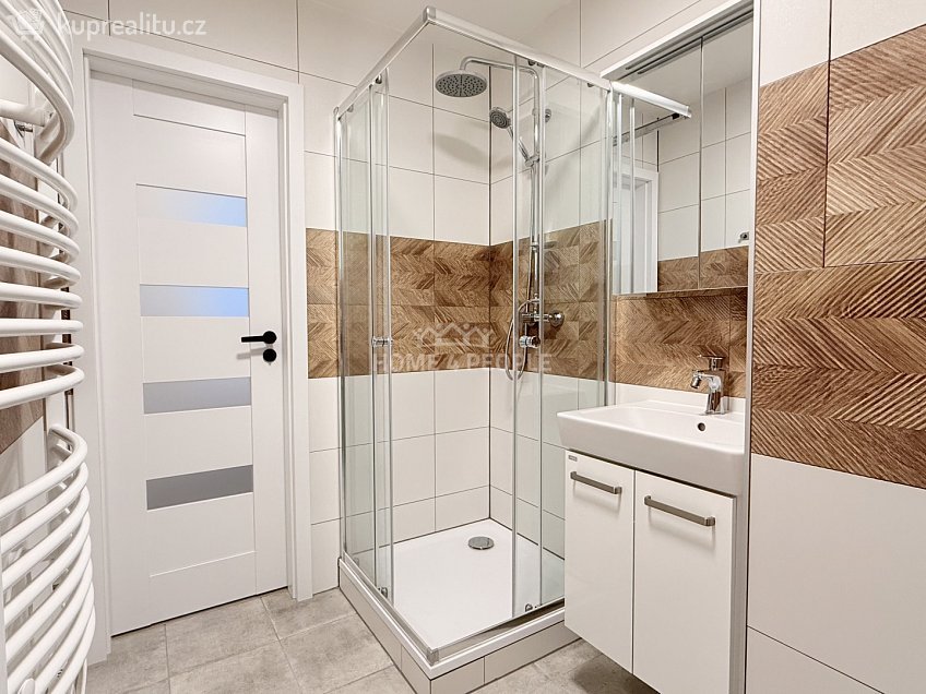 Pronájem bytu 2+1 60 m^2 Čelakovského, Vimperk 