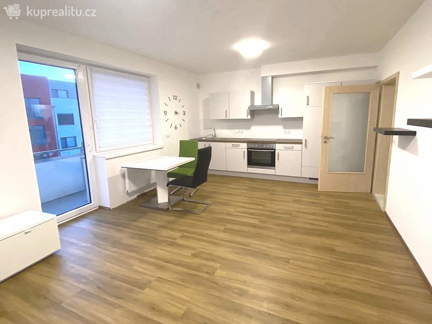 Pronájem bytu 2+kk 62 m^2 Zelnice II, Brno 68401