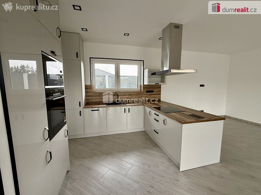 Prodej  rodinného domu 177 m^2 K Malé Hleďsebi, Velká Hleďsebe 