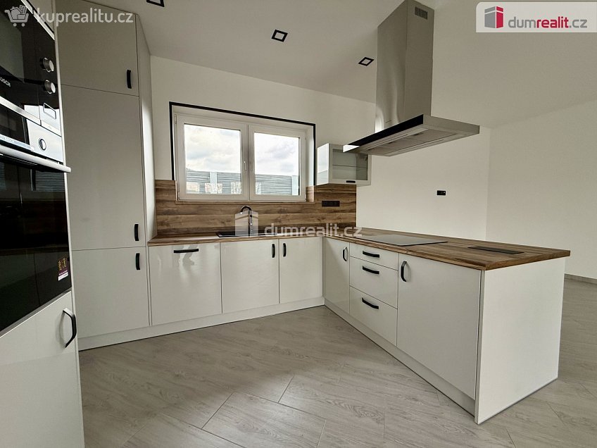 Prodej  rodinného domu 177 m^2 K Malé Hleďsebi, Velká Hleďsebe 