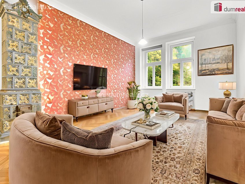 Prodej bytu 2+kk 94 m^2 Svahová, Karlovy Vary 