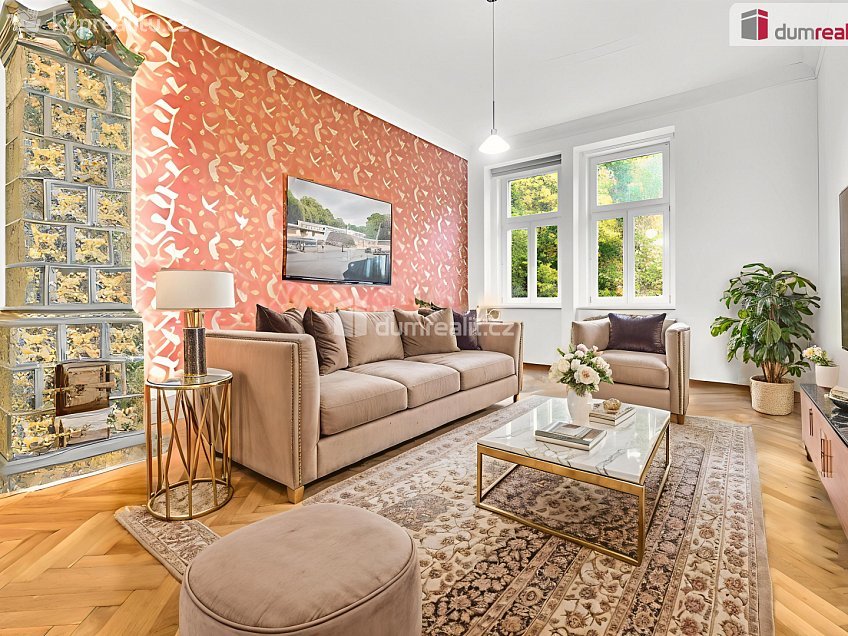 Prodej bytu 2+kk 94 m^2 Svahová, Karlovy Vary 