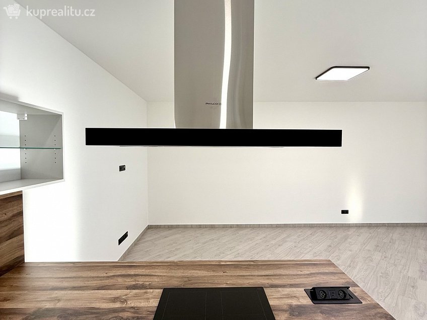 Prodej  rodinného domu 177 m^2 K Malé Hleďsebi, Velká Hleďsebe 