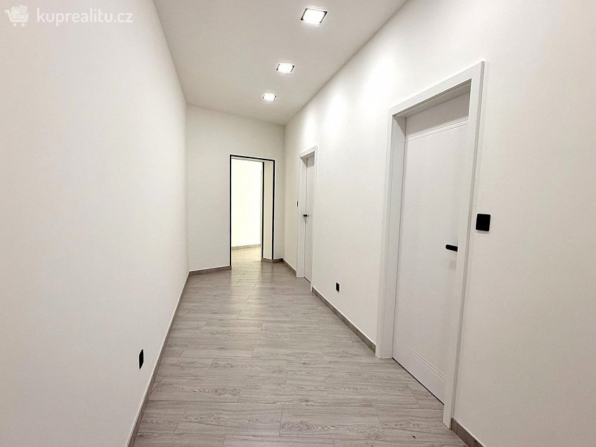 Prodej  rodinného domu 177 m^2 K Malé Hleďsebi, Velká Hleďsebe 