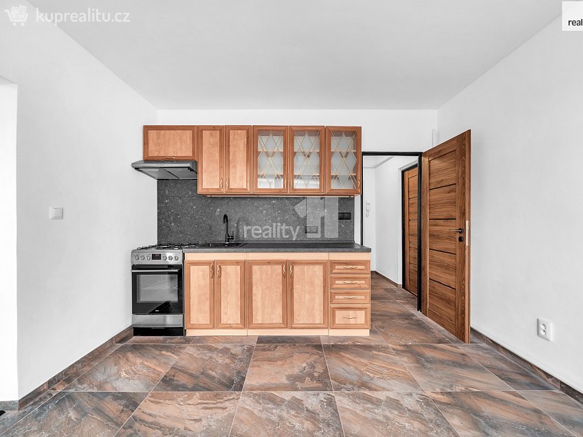 Pronájem bytu 2+1 63 m^2 Československé armády, Česká Lípa 