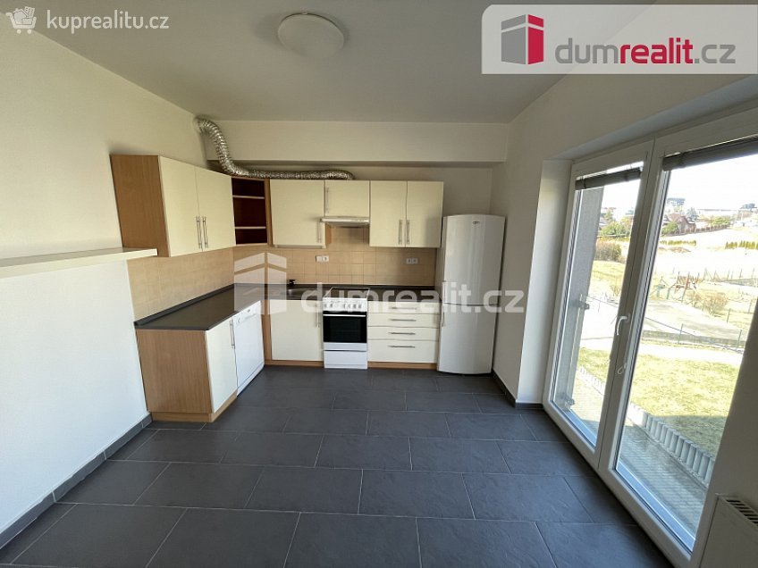 Pronájem bytu 2+kk 59 m^2 Přeučilova, Praha 13 