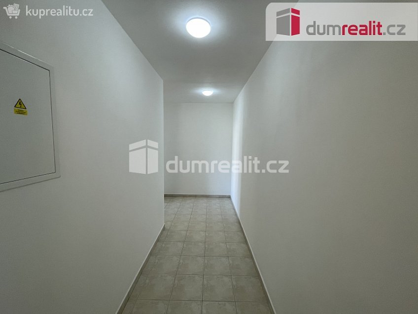 Pronájem bytu 2+kk 59 m^2 Přeučilova, Praha 13 