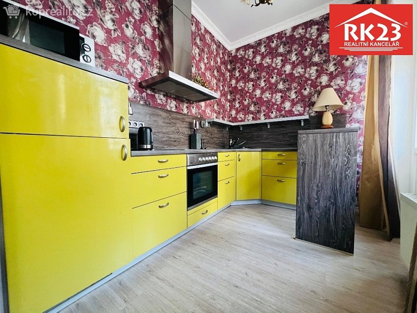 Pronájem bytu 2+kk 66 m^2 Mladějovského, Mariánské Lázně 