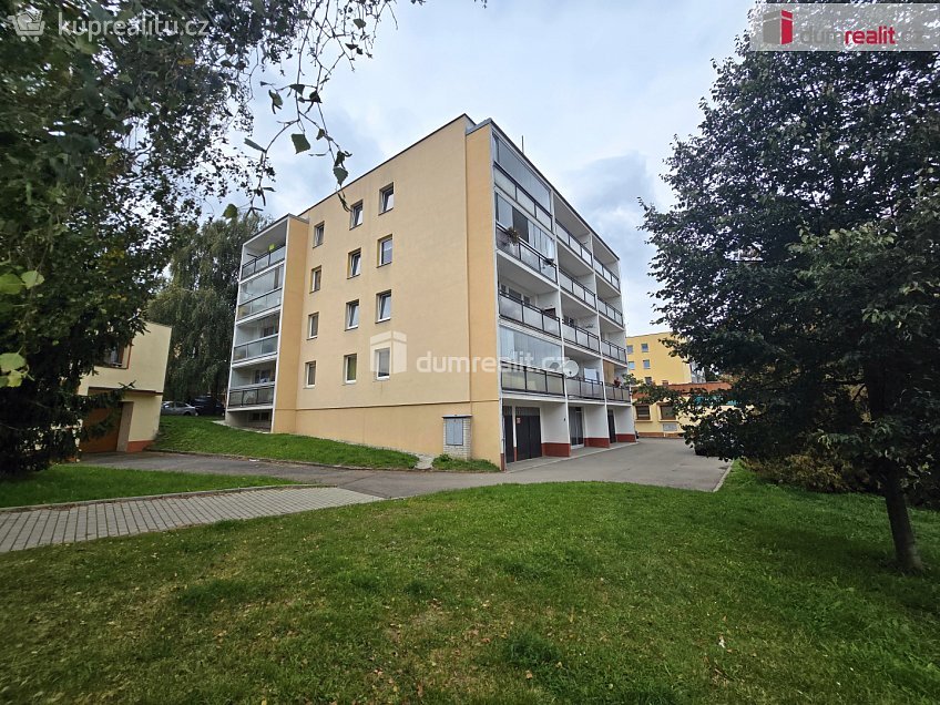 Prodej bytu 3+1 65 m^2 Pražského povstání, Benešov 