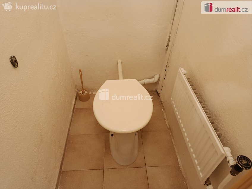 Pronájem bytu 2+kk 52 m^2 Za poštou, Praha 10 