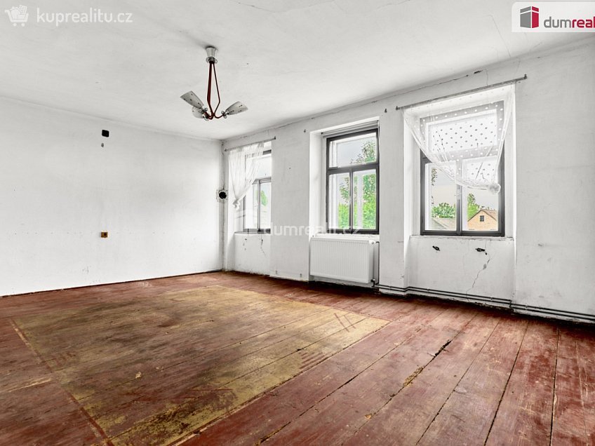 Prodej  rodinného domu 531 m^2 Lovečkovice, Lovečkovice 