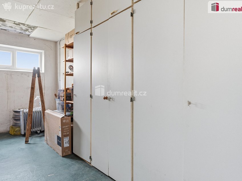 Prodej bytu 3+1 62 m^2 Vřesová, Hodonín 