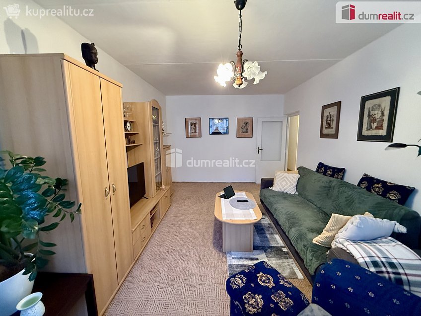 Prodej bytu 4+1 60 m^2 1. máje, Karlovy Vary 