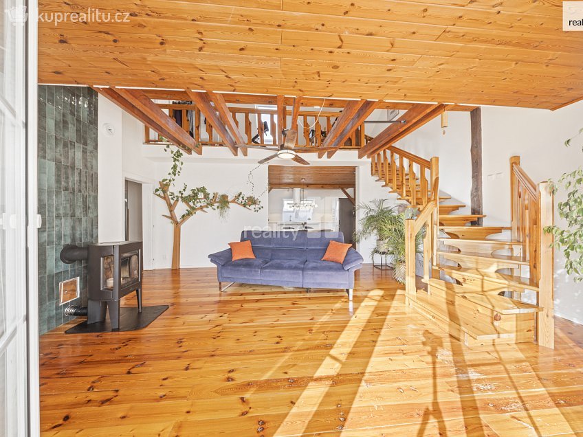 Prodej bytu 5 a více 177 m^2 Matice školské, České Budějovice 