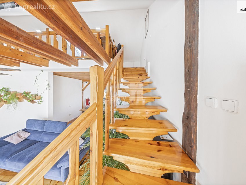 Prodej bytu 5 a více 177 m^2 Matice školské, České Budějovice 