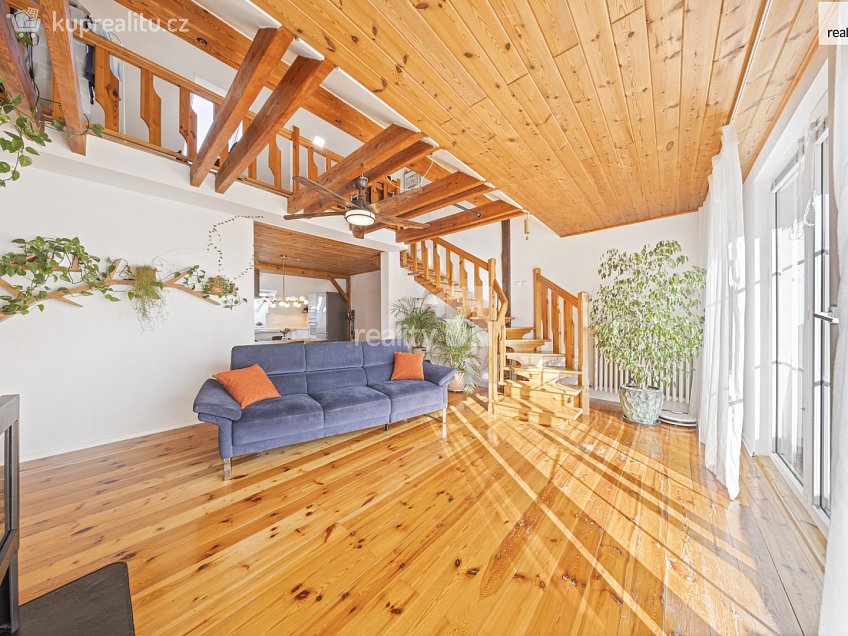 Prodej bytu 5 a více 177 m^2 Matice školské, České Budějovice 