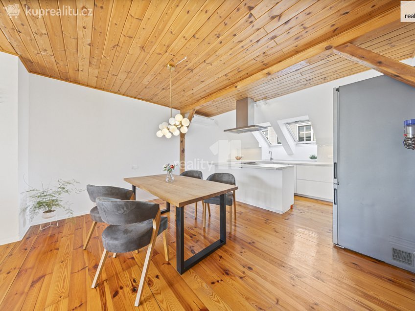 Prodej bytu 5 a více 177 m^2 Matice školské, České Budějovice 