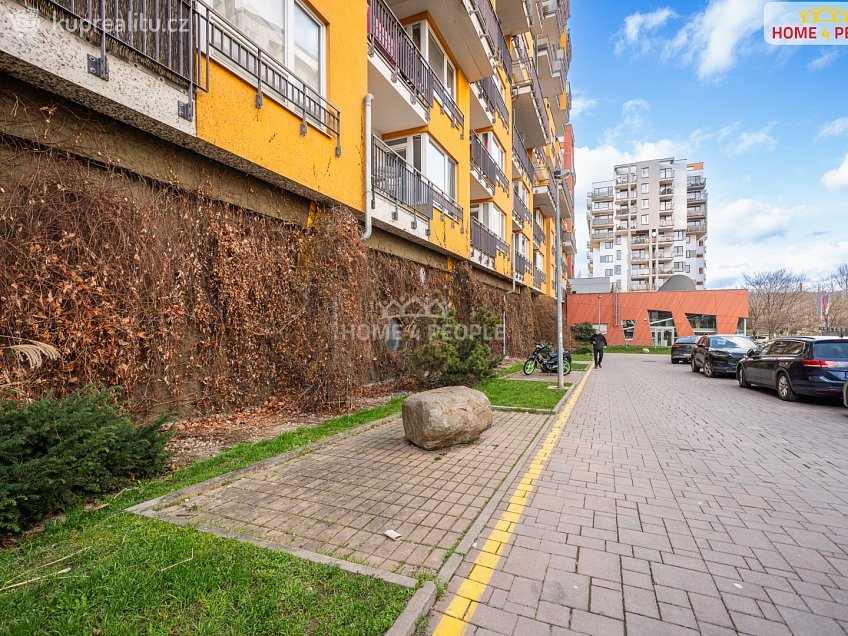 Prodej bytu 3+kk 80 m^2 Pod Harfou, Praha 9 