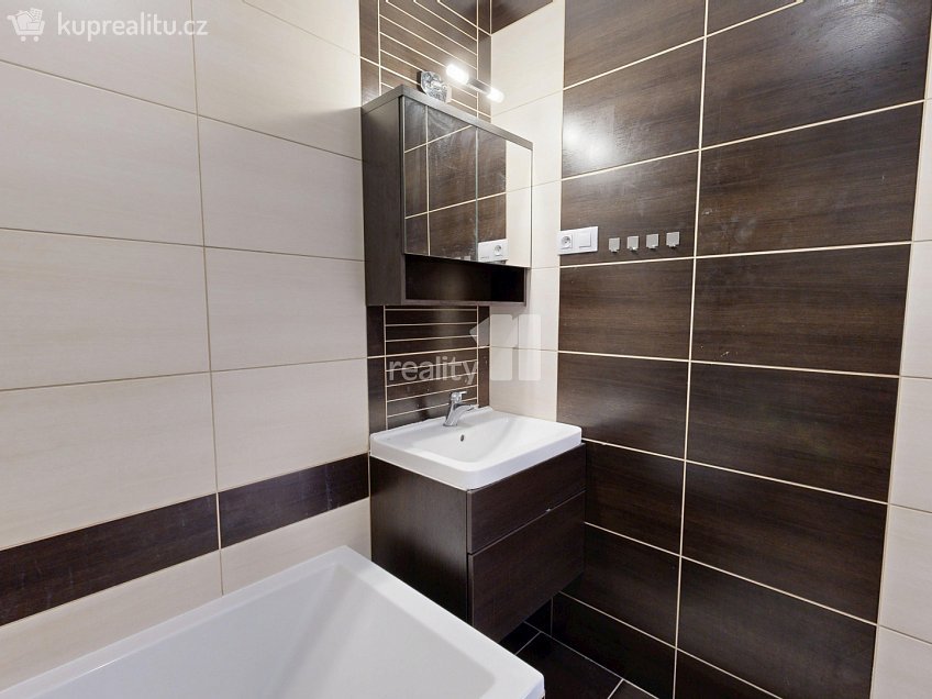 Pronájem bytu 3+1 78 m^2 5. května, Humpolec 