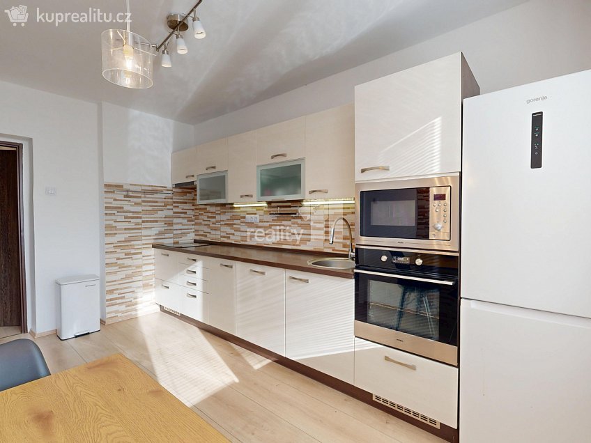 Pronájem bytu 3+1 78 m^2 5. května, Humpolec 