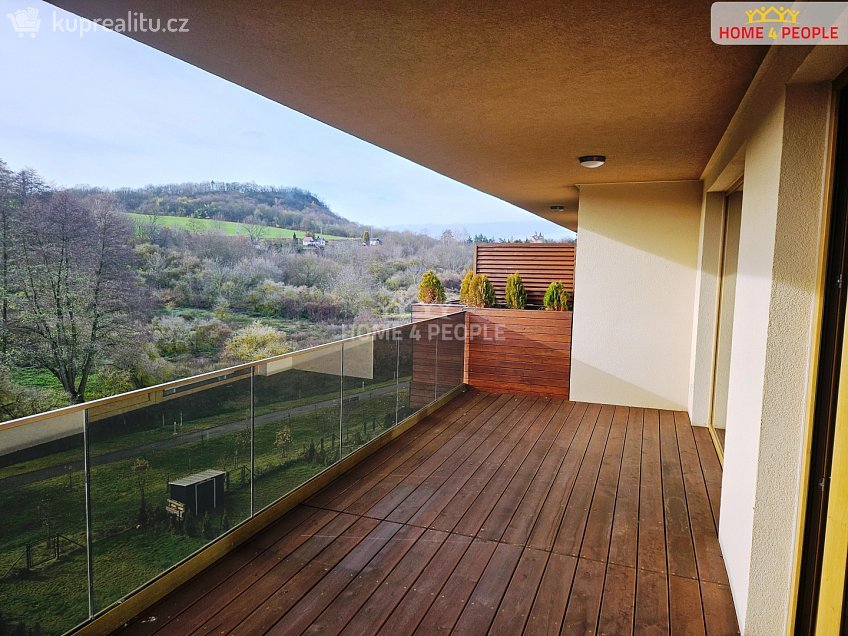 Pronájem bytu 2+kk 78 m^2 Lázeňská, Slaný 