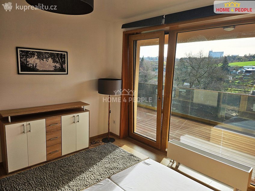 Pronájem bytu 2+kk 78 m^2 Lázeňská, Slaný 