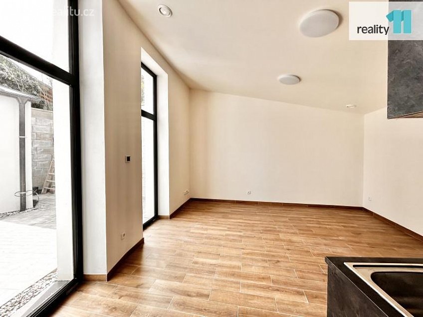 Prodej  rodinného domu 34 m^2 Michelská, Praha 4 