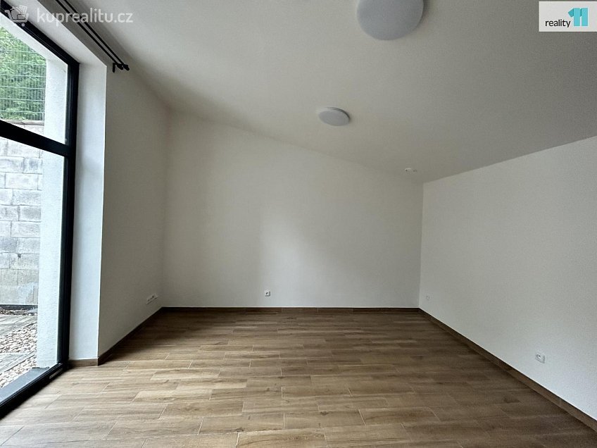 Prodej  rodinného domu 34 m^2 Michelská, Praha 4 