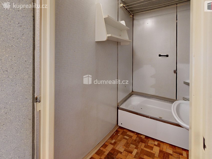 Prodej bytu 1+kk 27 m^2 Francouzská, Ostrava 