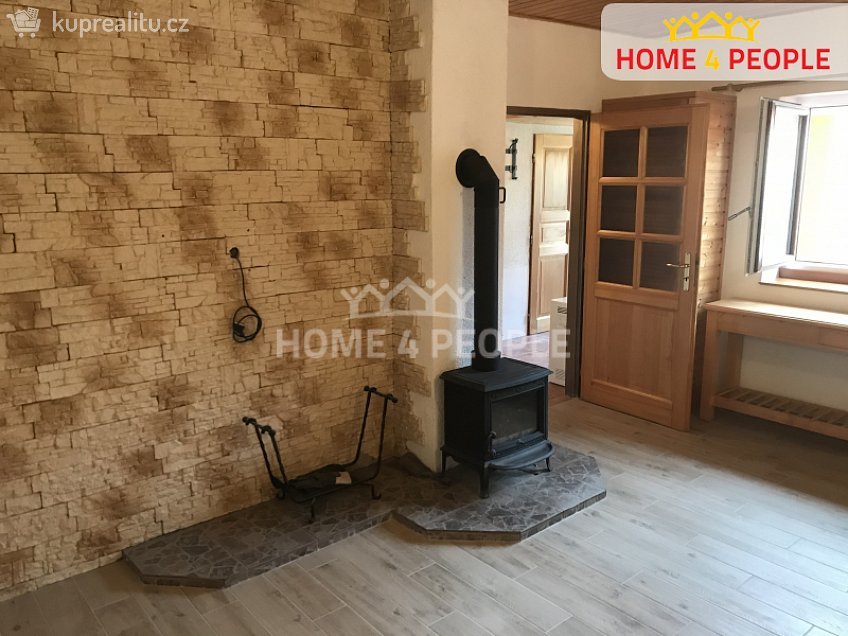 Pronájem bytu 2+1 70 m^2 Šámalova, Horoušany 