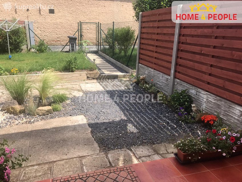 Pronájem bytu 2+1 70 m^2 Šámalova, Horoušany 