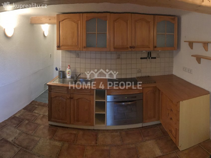 Pronájem bytu 2+1 70 m^2 Šámalova, Horoušany 