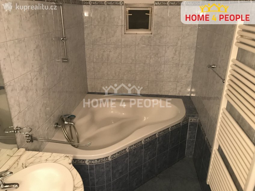 Pronájem bytu 2+1 70 m^2 Šámalova, Horoušany 