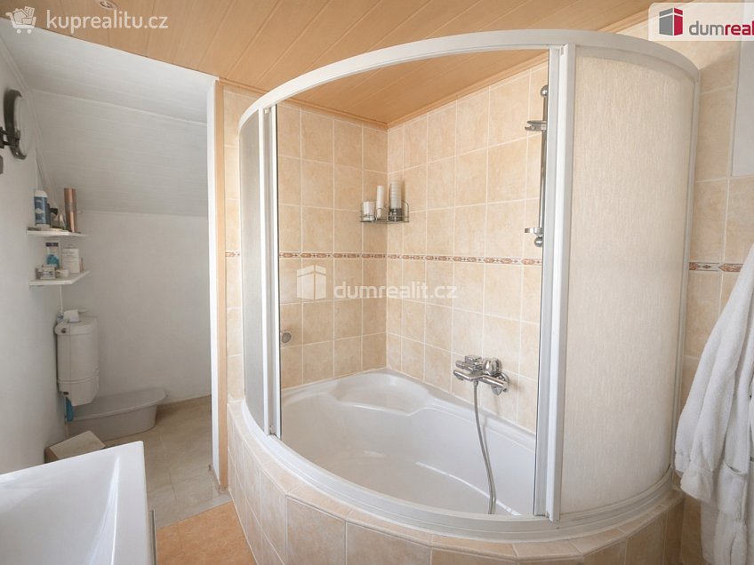 Prodej  rodinného domu 304 m^2 Na Výhledech, Ústí nad Labem 