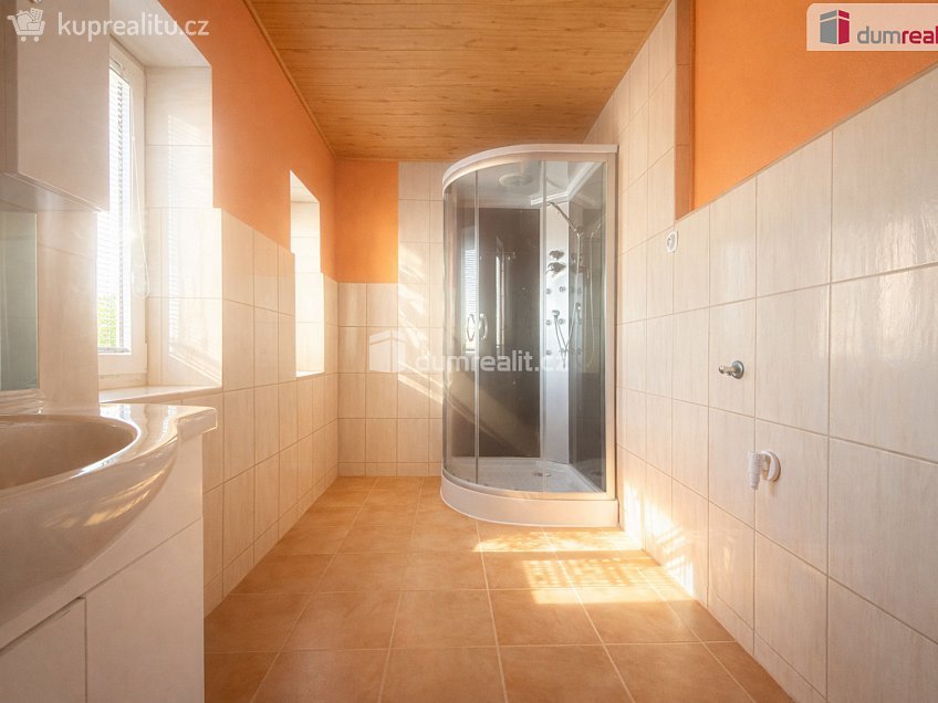 Prodej  rodinného domu 304 m^2 Na Výhledech, Ústí nad Labem 