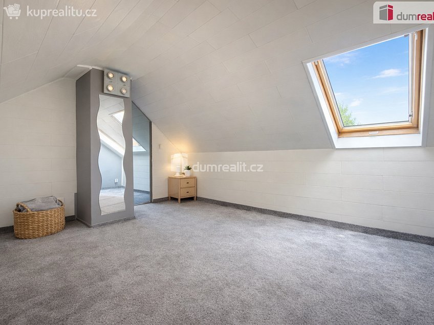 Prodej  rodinného domu 304 m^2 Na Výhledech, Ústí nad Labem 