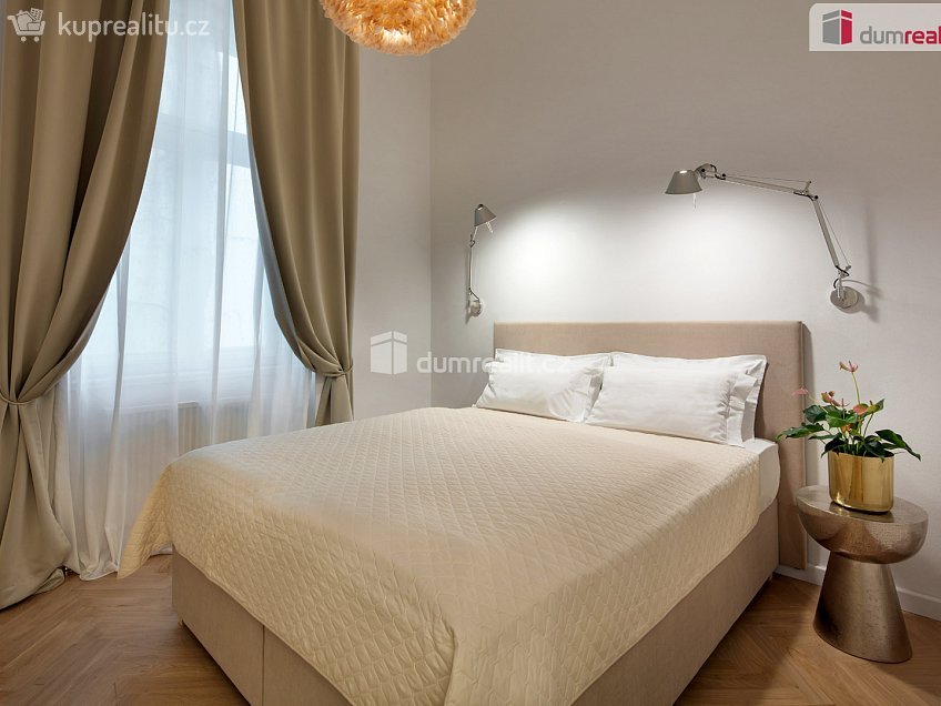 Pronájem bytu 2+kk 50 m^2 Plzeňská, Praha 5 