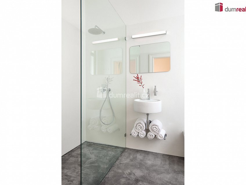 Pronájem bytu 2+kk 50 m^2 Plzeňská, Praha 5 