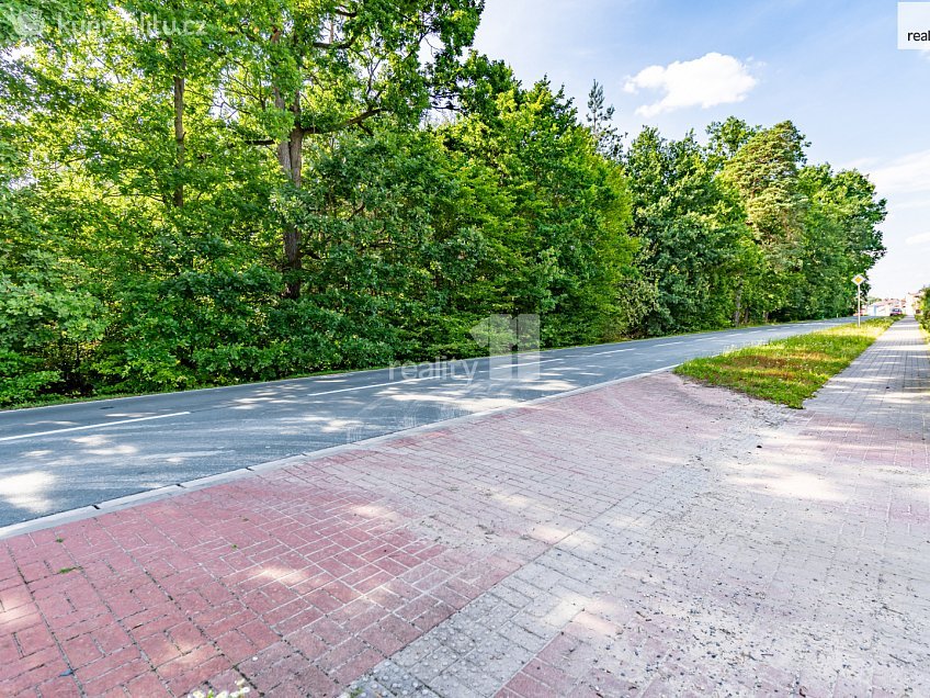 Prodej  stavebního pozemku 908 m^2 Horní Jelení, Horní Jelení 