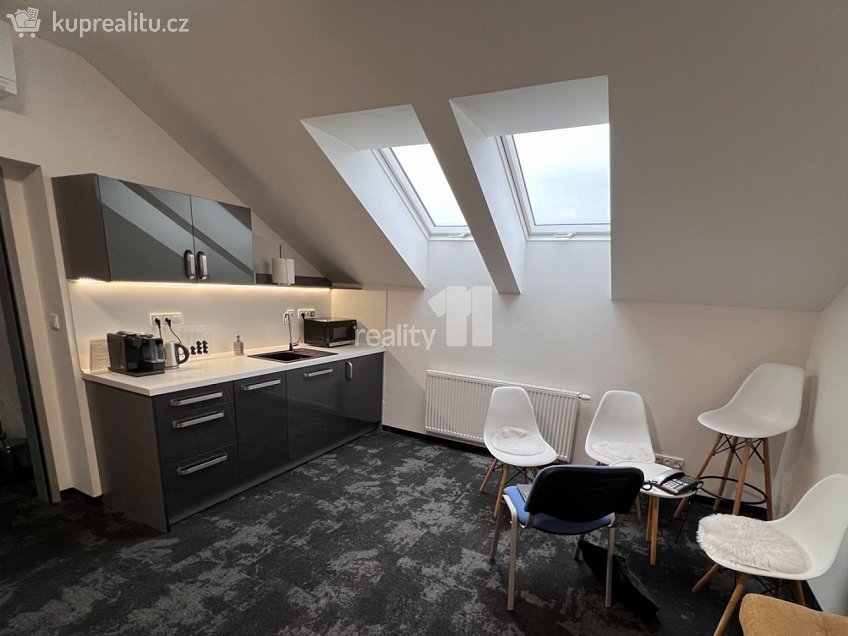 Pronájem  kanceláře 49 m^2 Žižkova, Ústí nad Labem 